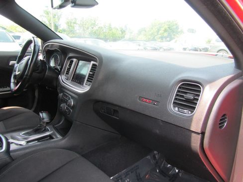 Used 2020 Dodge Charger Scat Pack RWD image 17