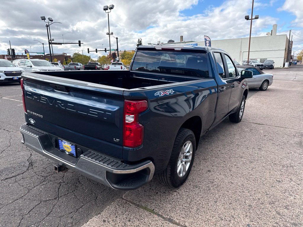 Used 2021 Chevrolet Silverado 1500 LT AWD/4WD image 12
