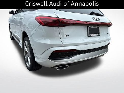 Certified 2025 Audi Q5 Premium Plus w/ Premium Plus AWD/4WD image 4