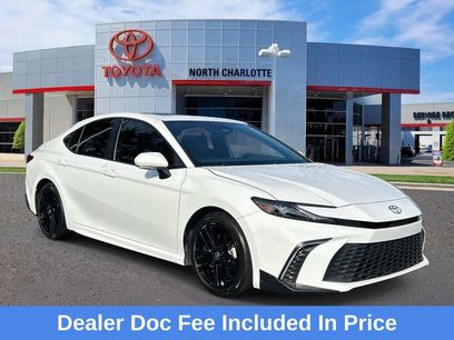 Used 2025 Toyota Camry SE w/ Multimedia Upgrade Package