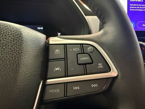 Used 2024 Toyota Grand Highlander AWD image 19