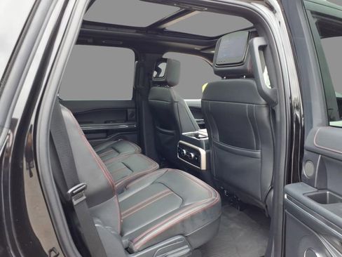 Used 2024 Ford Expedition Limited AWD/4WD image 12