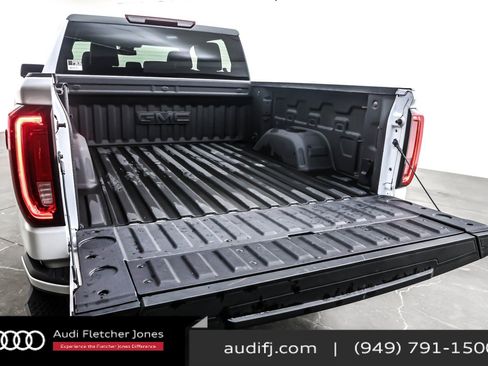 Used 2025 GMC Sierra 1500 AT4 image 22