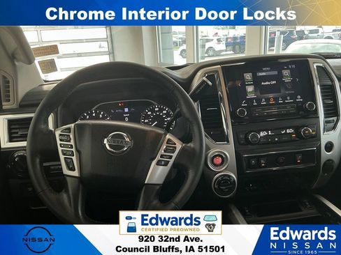 Used 2021 Nissan Titan SV w/ SV Convenience Package AWD/4WD image 19