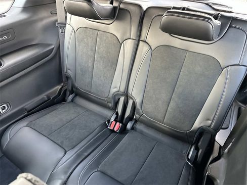 New 2025 Jeep Grand Cherokee L Altitude image 10