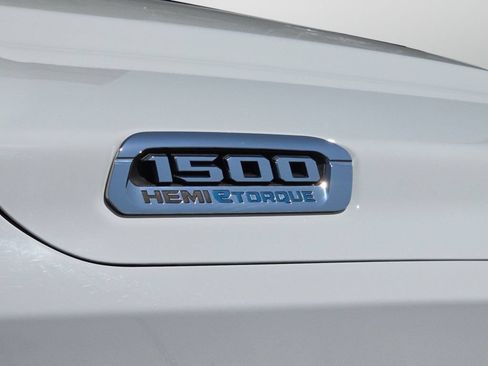 Used 2023 RAM 1500 Big Horn AWD/4WD image 17