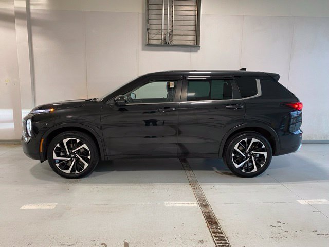 Used 2023 Mitsubishi Outlander SE AWD/4WD image 12