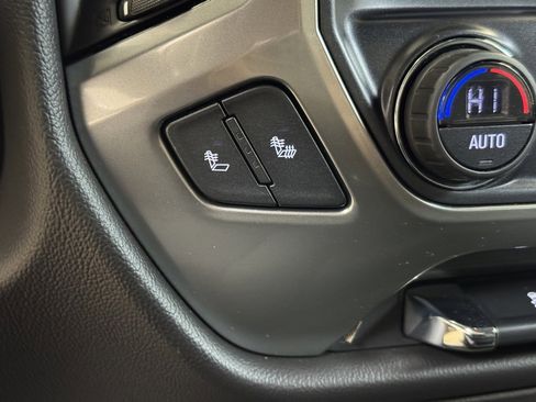 Used 2017 Chevrolet Silverado 1500 LT w/ All Star Edition image 31