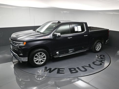 Used 2024 Chevrolet Silverado 1500 LTZ w/ Z71 Off-Road Package AWD/4WD image 28
