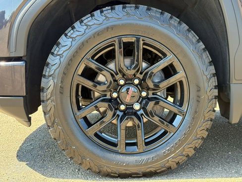 Used 2022 GMC Sierra 1500 Elevation image 11