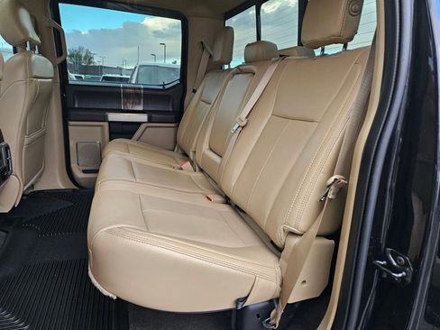 Used 2019 Ford F150 Lariat w/ Equipment Group 502A Luxury AWD/4WD image 31
