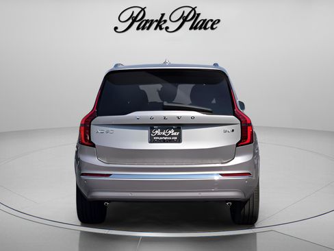 Used 2026 Volvo XC90 B6 Plus w/ Protection Package Premier AWD/4WD image 4