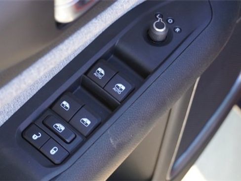 New 2026 Jeep Compass Latitude image 21