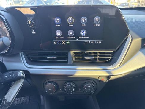 New 2026 Chevrolet Trax RS w/ Sunroof Package image 25