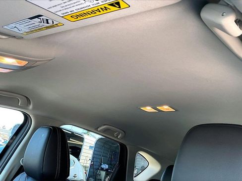 Certified 2025 MAZDA CX-5 AWD 2.5 S w/ Preferred Package image 12