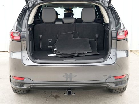 Used 2024 MAZDA CX-90 3.3 Turbo w/ Preferred Package image 9