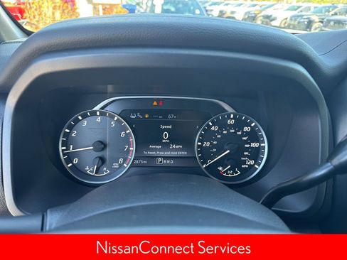 Certified 2024 Nissan Titan SV w/ SV Convenience Package image 18