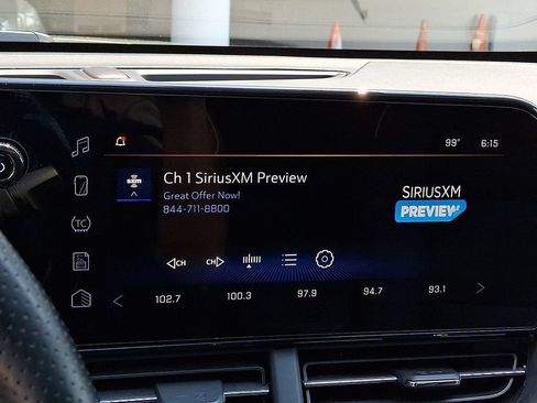 Used 2024 Chevrolet Trax RS w/ Sunroof Package FWD image 22
