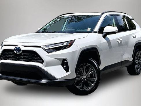 Used 2022 Toyota RAV4 XLE Premium AWD/4WD image 1