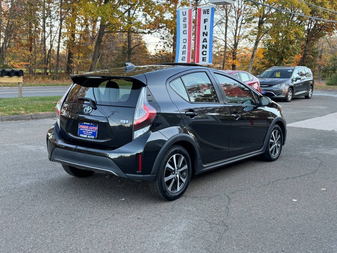 Used 2018 Toyota Prius C Three FWD image 6