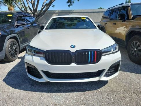 Used 2021 BMW 530i w/ M Sport Package RWD image 2