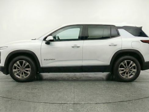 Used 2025 Chevrolet Equinox LT image 5