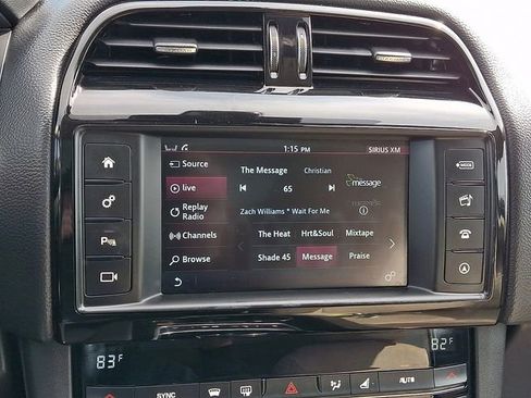 Used 2018 Jaguar F-PACE Premium image 17