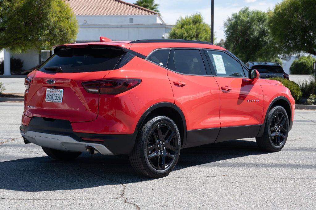 Used 2026 Chevrolet Blazer LT w/ Convenience Package FWD image 5
