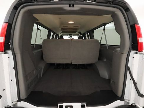 Used 2024 Chevrolet Express 3500 LT w/ LT Preferred Equipment Group image 16