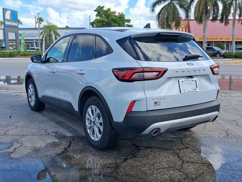 Used 2025 Ford Escape Active w/ Tech Pack #1 FWD image 3