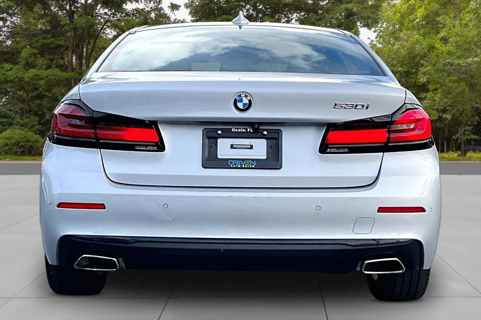 Used 2021 BMW 530i RWD image 4