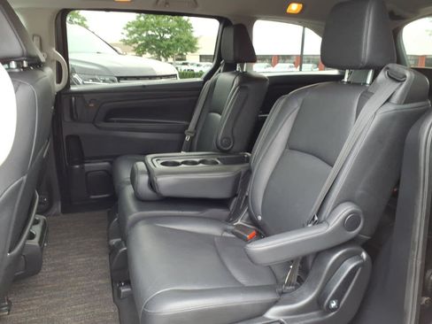 Used 2025 Honda Odyssey EX-L image 11