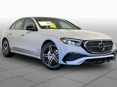 New 2026 Mercedes-Benz E 350 4MATIC Sedan image 19