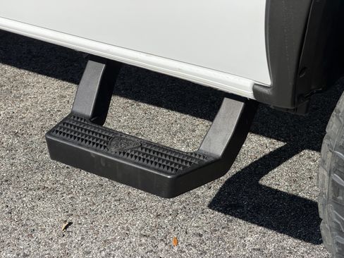 Used 2024 Mercedes-Benz Sprinter 2500 image 13