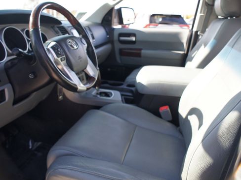 Used 2016 Toyota Sequoia Platinum image 14