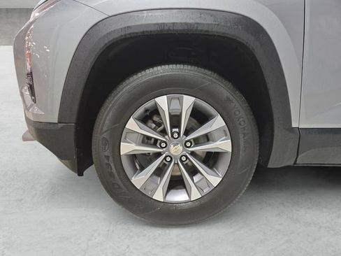 Used 2025 Chevrolet Equinox LT w/ Convenience Package II FWD image 23