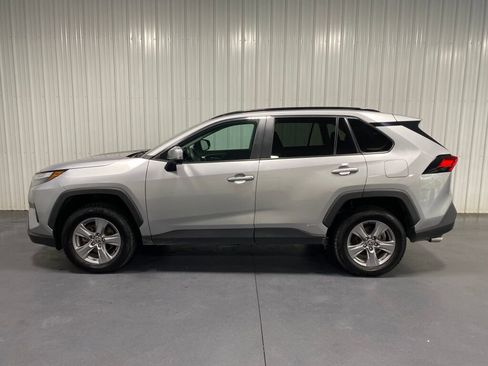 Used 2022 Toyota RAV4 XLE image 18