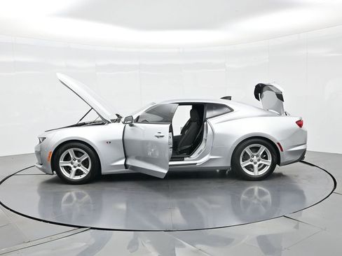 Used 2019 Chevrolet Camaro LT image 38