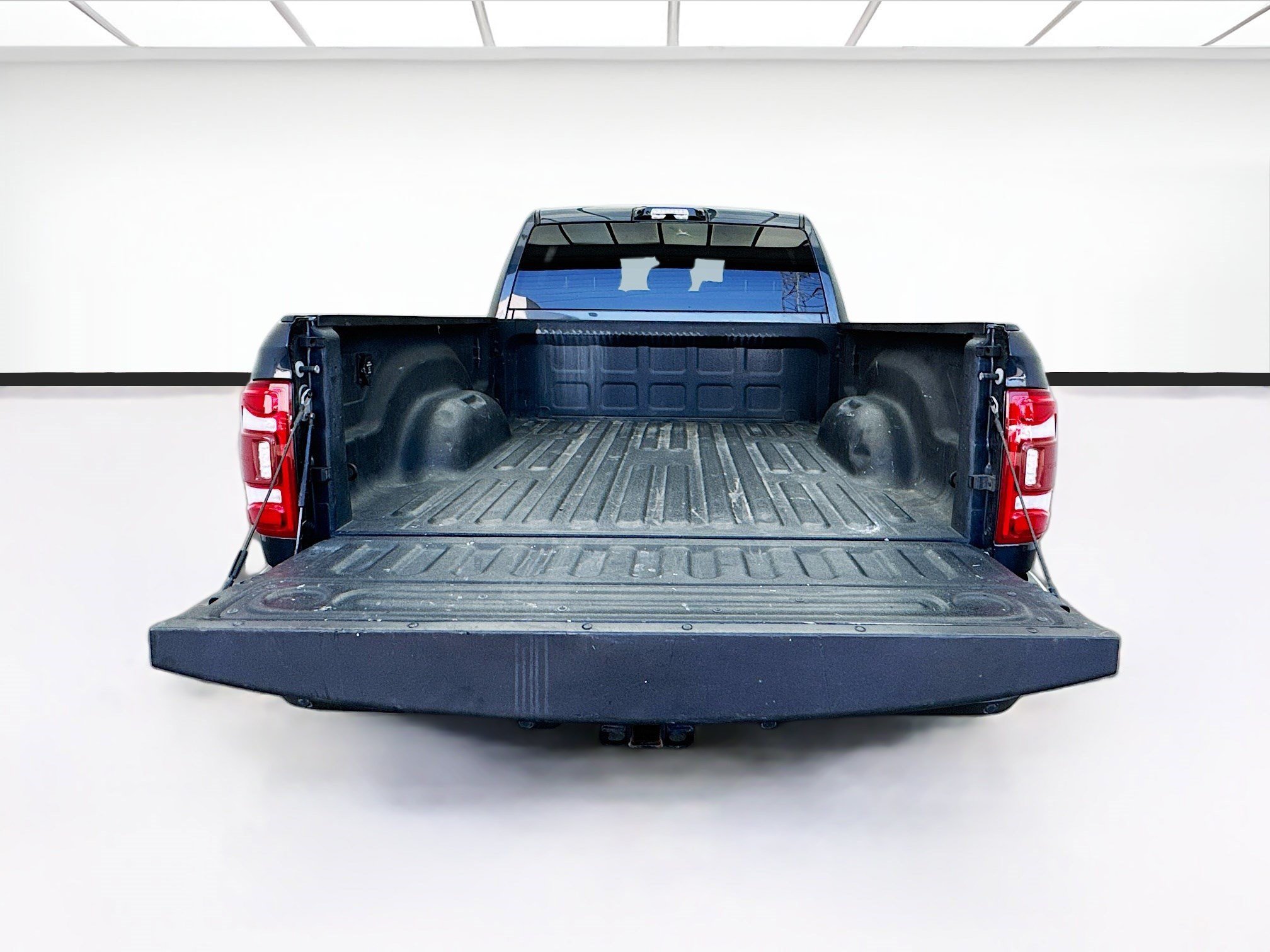 Used 2022 RAM 2500 Big Horn w/ Safety Group B AWD/4WD image 17