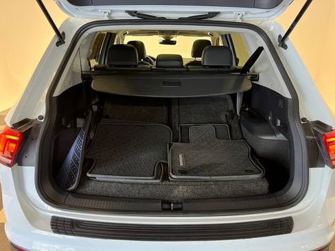 Used 2022 Volkswagen Tiguan SE image 5