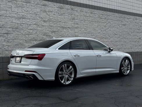 Used 2020 Audi S6 Premium Plus w/ S Sport Package image 3
