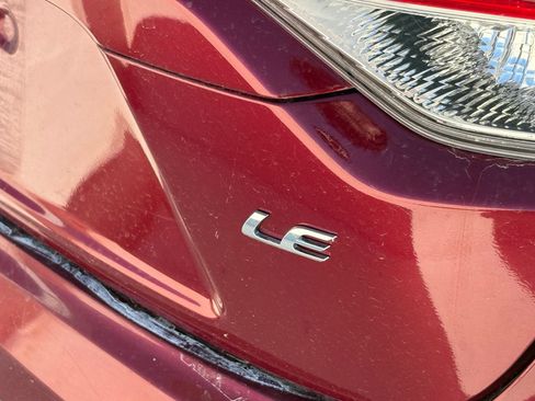 Used 2025 Toyota Corolla LE FWD image 6