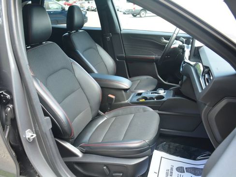 Used 2023 Ford Escape ST-Line Elite AWD/4WD image 21
