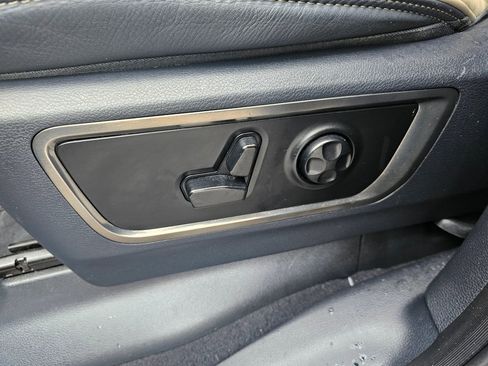 Used 2019 RAM 1500 Limited w/ Advanced Safety Group image 12