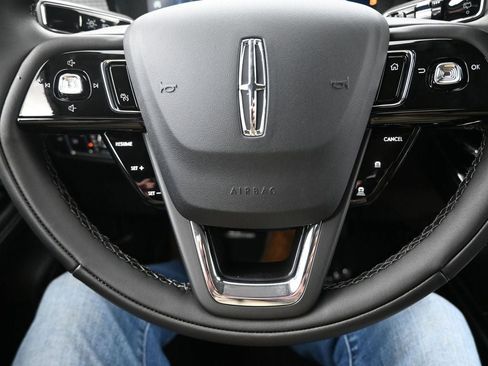 New 2026 Lincoln Corsair Premiere image 23