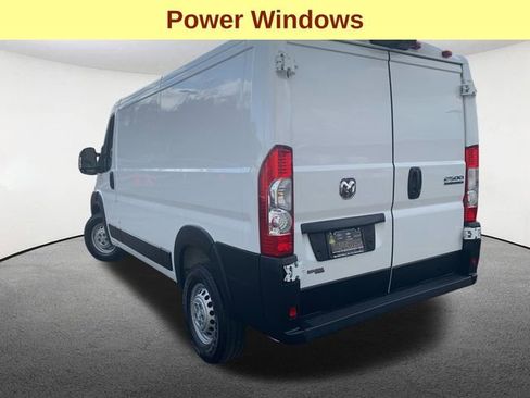 Used 2025 RAM ProMaster 2500 w/ Convenience Group image 10