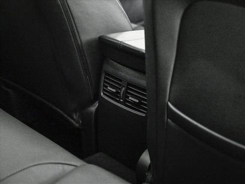 Used 2025 MAZDA CX-30 AWD 2.5 S w/ Preferred Package image 18