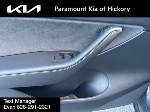 Used 2022 Tesla Model Y Long Range image 18