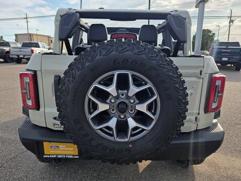 Certified 2025 Ford Bronco Badlands AWD/4WD image 7