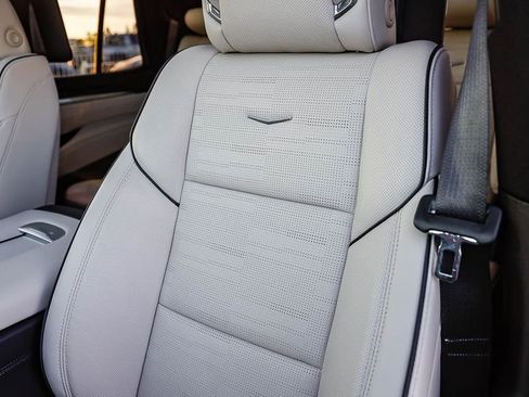 Used 2025 Cadillac Escalade Sport image 31